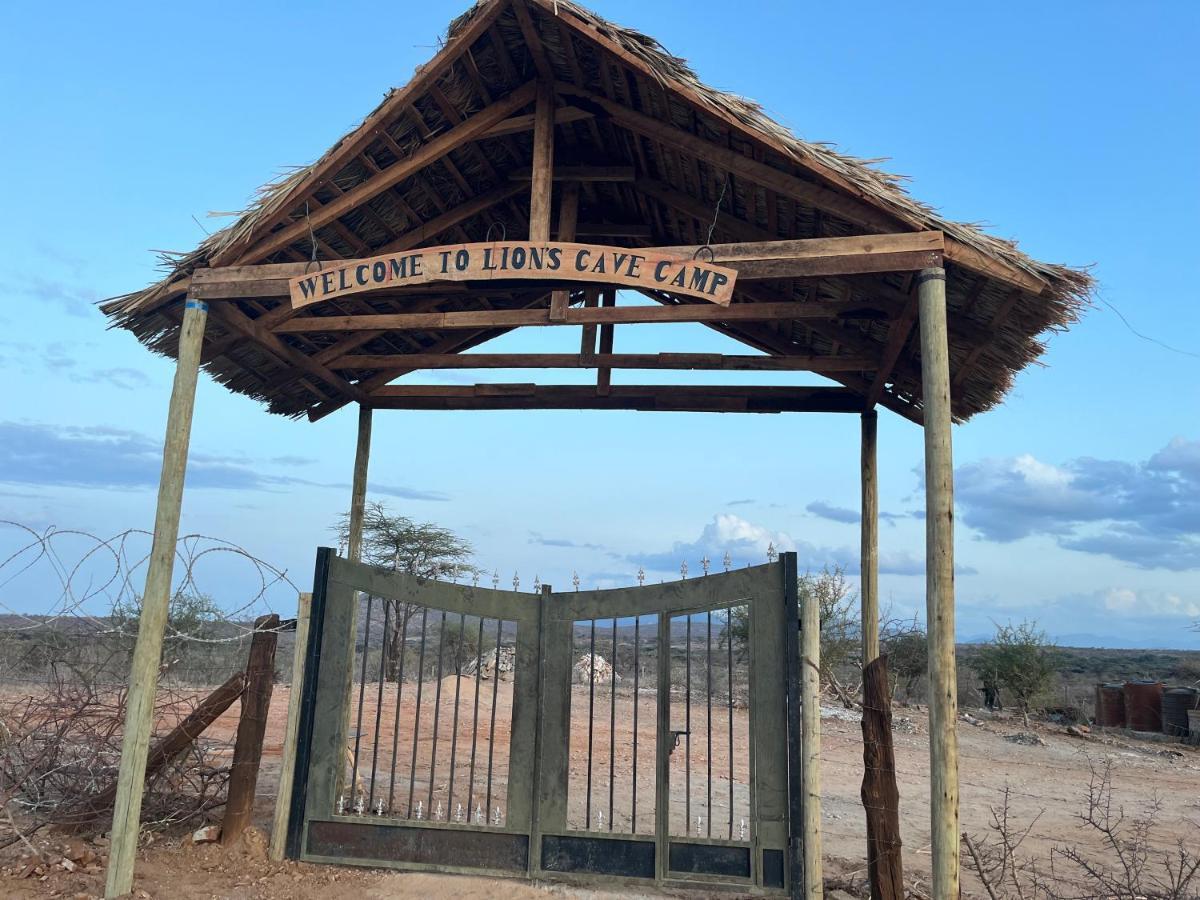 Lion'S Cave Camp, Samburu Villa Archers Post ภายนอก รูปภาพ