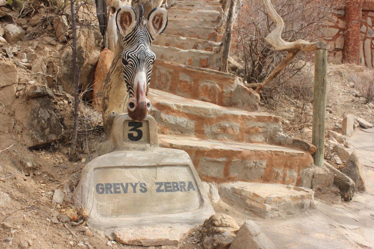 Lion'S Cave Camp, Samburu Villa Archers Post ภายนอก รูปภาพ